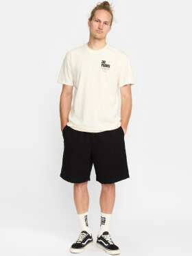 Revolution - Loose Fit T-shirt