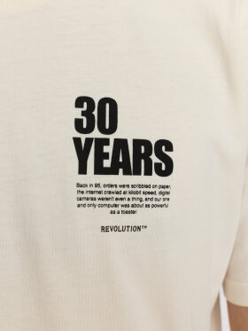 Revolution - Loose Fit T-shirt