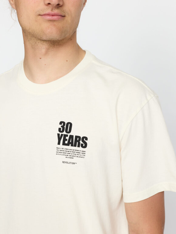 Revolution - Loose Fit T-shirt