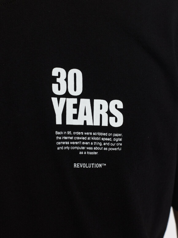 Revolution - Loose Fit T-shirt