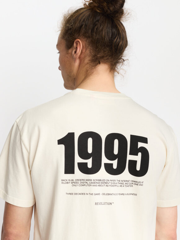 Revolution - Loose Fit T-shirt