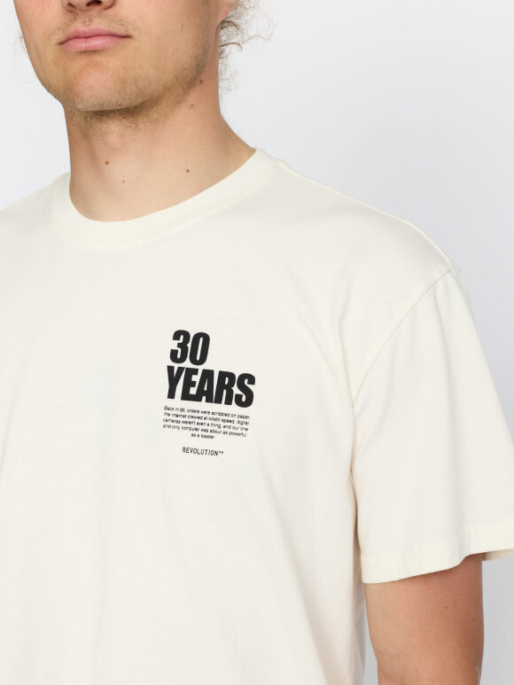 Revolution - Loose Fit T-shirt