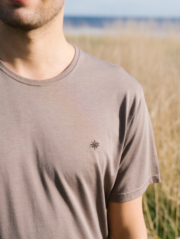 Lakor - Æxplorer T-shirt Morel