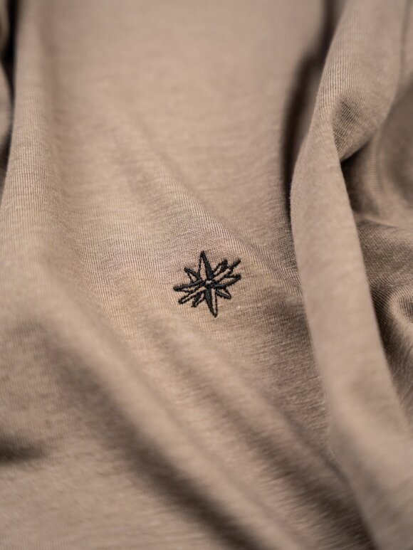 Lakor - Æxplorer T-shirt Morel