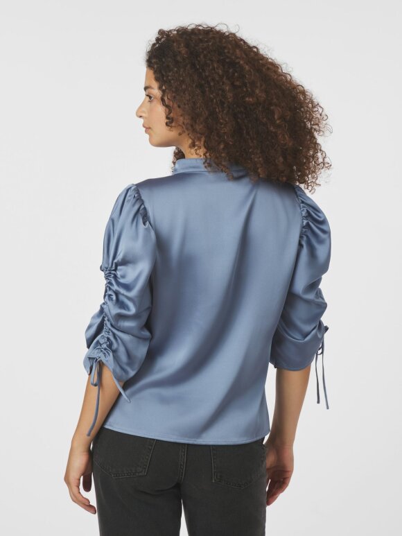 Neo Noir - Alvira Drapy Satin Dusty Blue