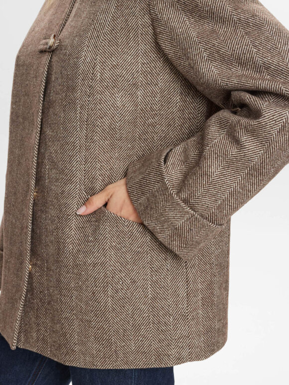 Numph - NURaven Jacket Black Coffee