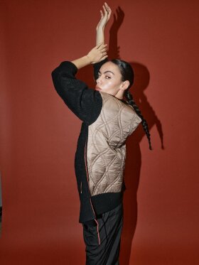 HEYANNO - MMHRich Quilt Cardigan black