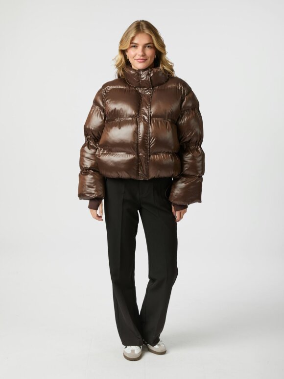 Neo Noir - Rhea Shiny Puffer Jacket Brown
