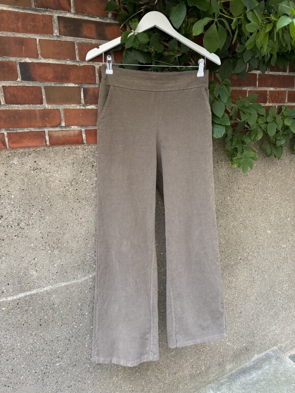Amaze Cph - Victoria Corduroy Fango