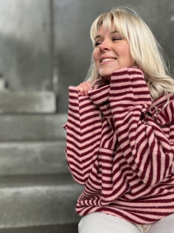 STORIES FROM THE ATELIER - My Moments Bordeaux/Pink