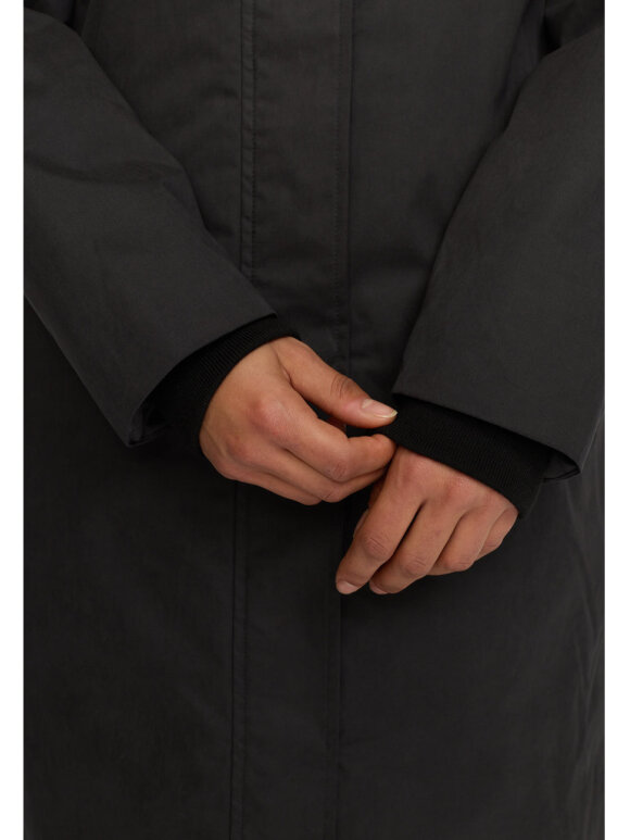 Selfhood Dame - Long Hooded Parka Black