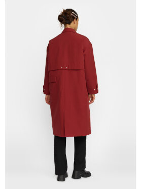 Selfhood Dame - Trenchcoat Red