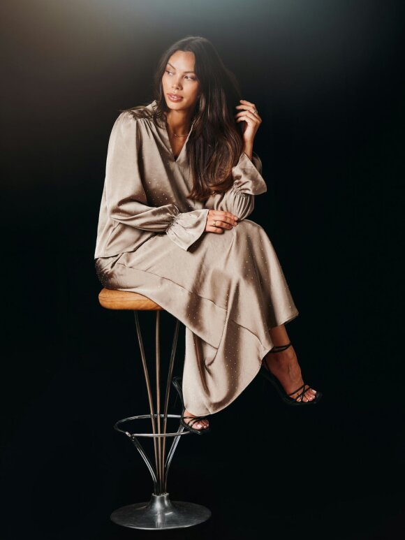 Neo Noir - Amara Heavy Sateen bedez blous