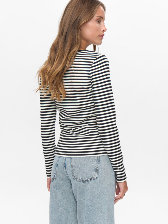Numph - NUMelany LS Blouse Caviar