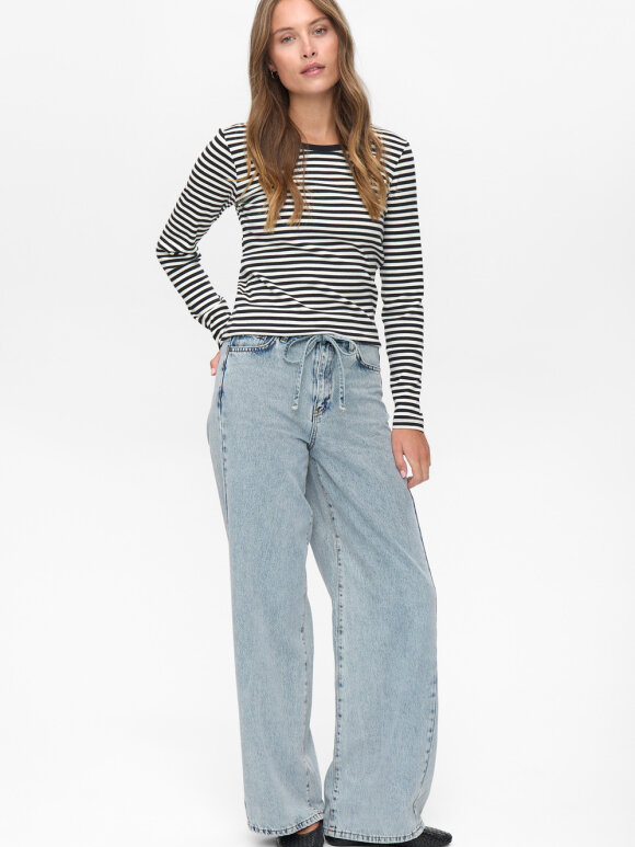 Numph - NUMelany LS Blouse Caviar
