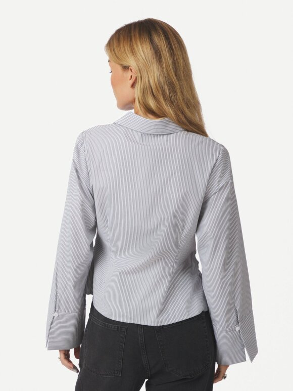 Neo Noir - Fenli Striped Shirt Grey