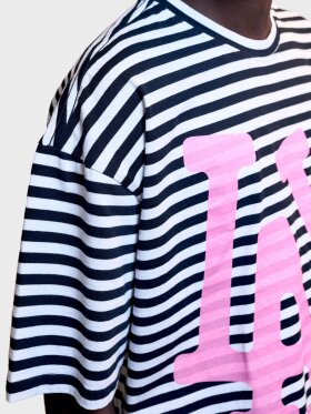 LAU--LAU - BIGGIE TEE SS BLACK / WHITE LAU--LAU - BIGGIE TEE SS BLACK / WHITE