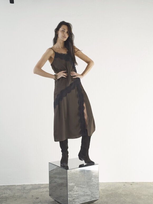 Love & Divine - Love1356 Dress Chocolate/Black