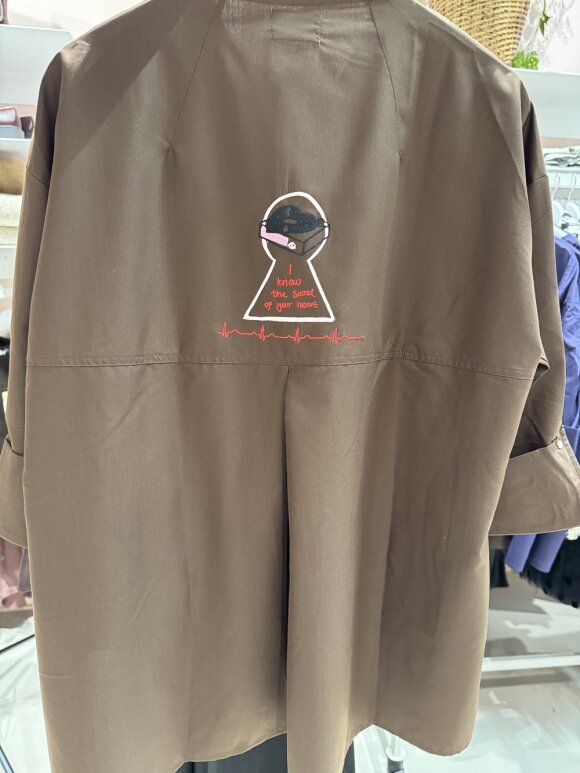 WAUW - Luna Shirt Heart Chocolate