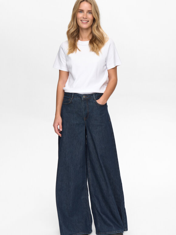 Numph - NUVenice HR Extra wide jeans