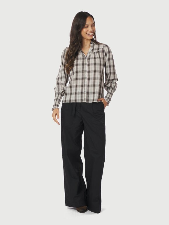 Neo Noir - Camisa Big Check Blouse off