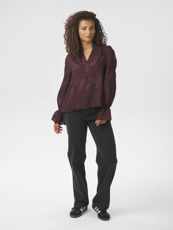 Neo Noir - Amara Big Embroidery Blouse