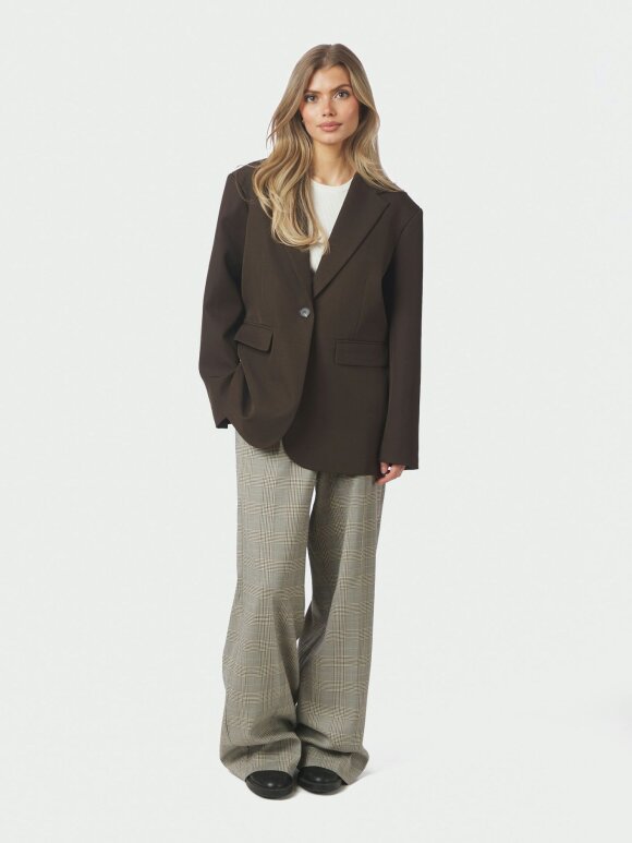 Neo Noir - Arielle Structure Blazer Dark