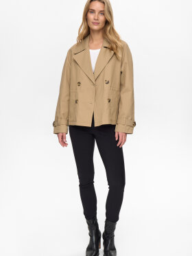 Numph - NUFlorian Short Jacket Sesame Numph - NUFlorian Short Jacket Sesame