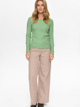 Numph - NUMelany LS Blouse Vibrant Green Numph - NUMelany LS Blouse Vibrant Green