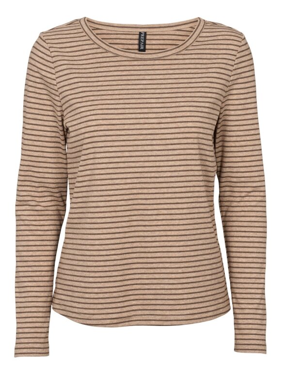 Prepair - Prepair Beatrice T-shirt