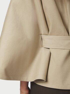 Neo Noir - Zanna Trench Cape Sand