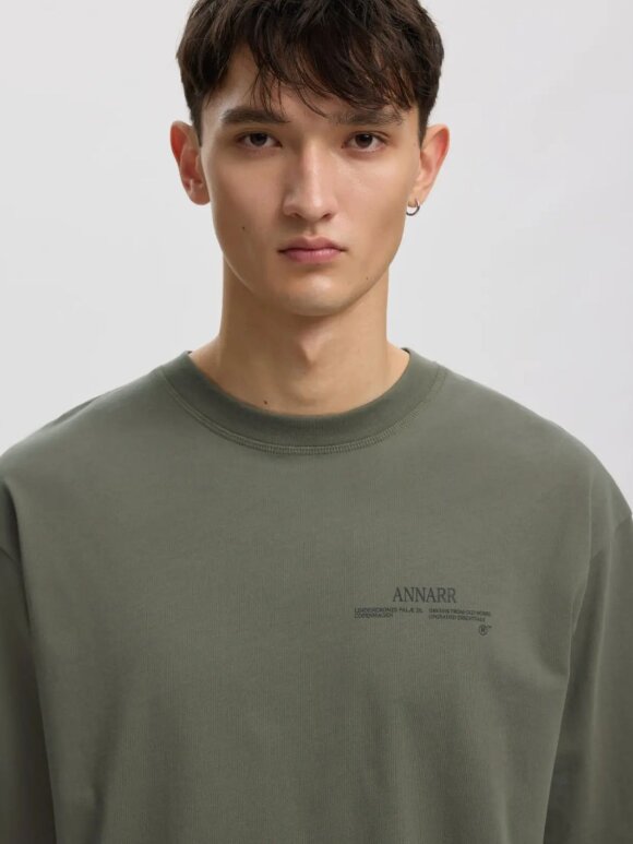 ANNARR - ANROKHOLM LOGO SS O-NECK TEE