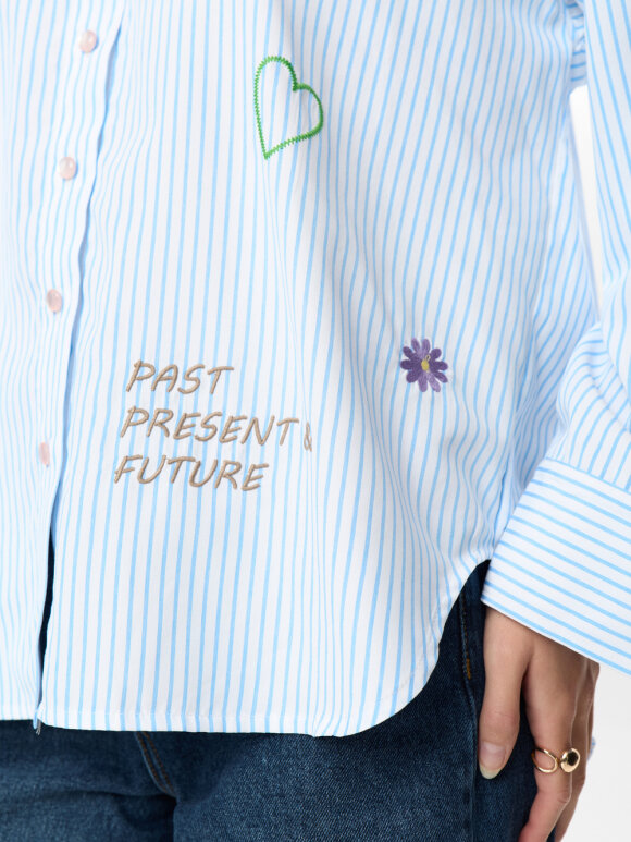 Numph - NUAshley Embroidery LS Shirt