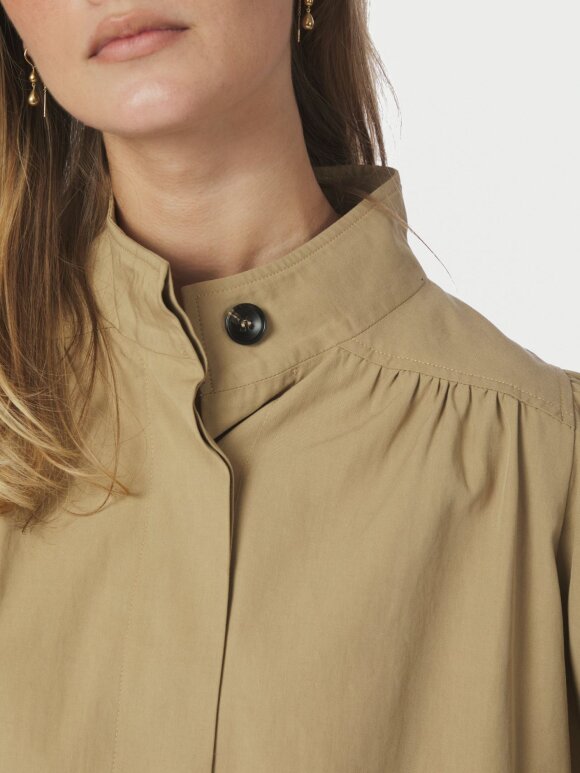 Neo Noir - Tirsa Twill Jacket Sand