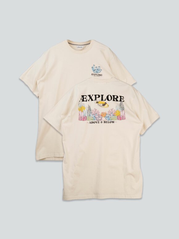 Lakor - Underwater Garden T-Shirt