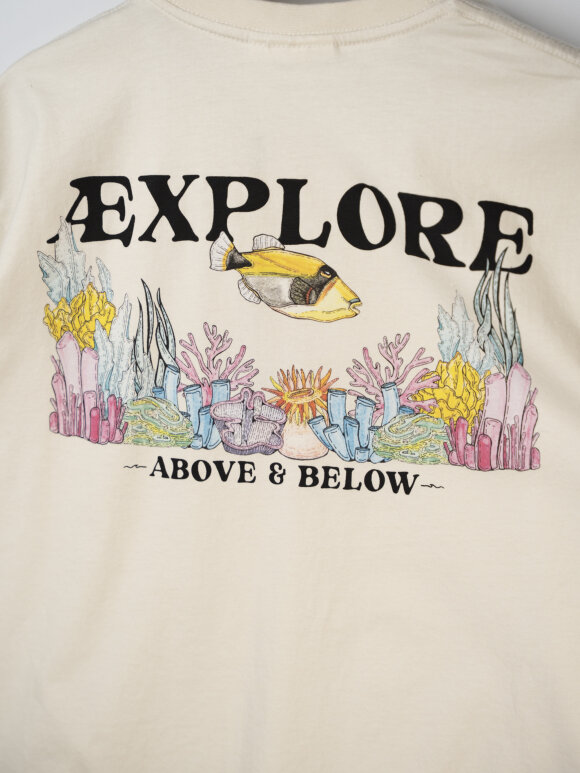 Lakor - Underwater Garden T-Shirt