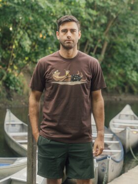 Lakor - An Otter Vacation T-Shirt