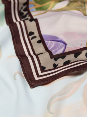 Numph - NUKayla Satin Scarf Airy Blue