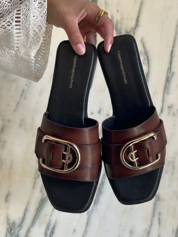 Copenhagen Shoes - Kiss sandal Brown