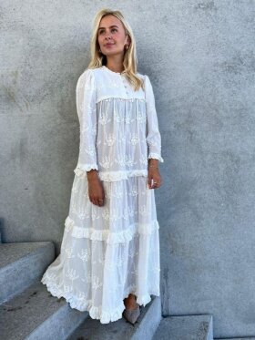 STORIES FROM THE ATELIER - As The Wind White