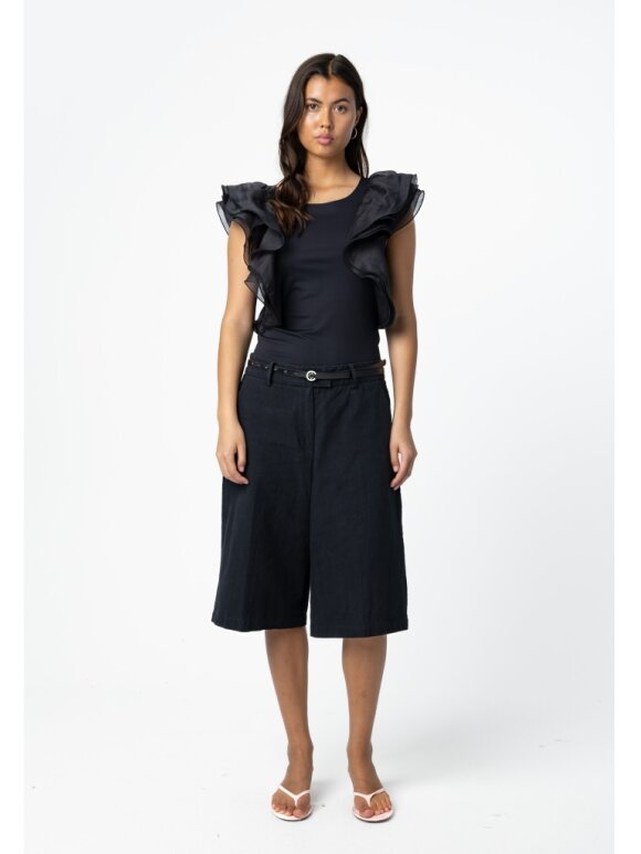 Coster Copenhagen - Top with Ruffle sleeves Black