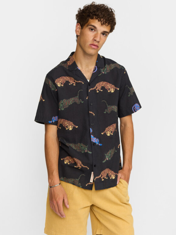 Revolution - Short -Sleeved Cuban Shirt