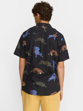 Revolution - Short -Sleeved Cuban Shirt