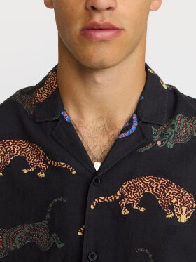 Revolution - Short -Sleeved Cuban Shirt