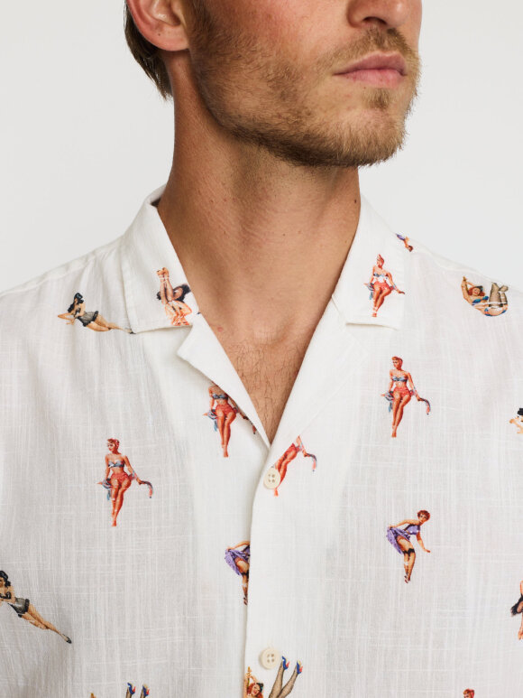 Revolution - Short -Sleeved Cuban Shirt