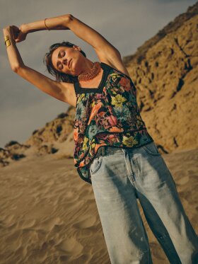 HEYANNO - MMHBare Cypress Top Carrot