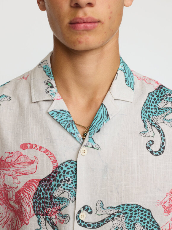 Revolution - Short -Sleeved Cuban Shirt