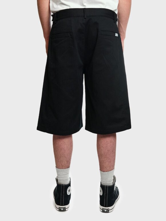 LAU--LAU - Wide pleated shorts black