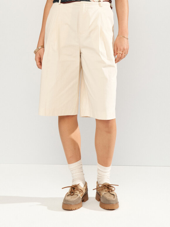 Numph - NUSunna Shorts Whitecap gray