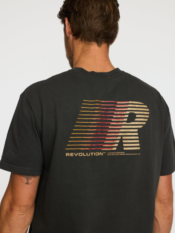 Revolution - Printed T-shirt